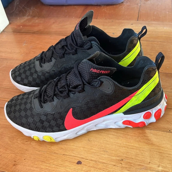 NIKE REACT ELEMENT 55 CHECKERED CRIMSON VOLT Men’s Size 10.5 - Picture 2 of 7